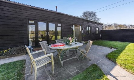 3 Bed in Staplecross 3