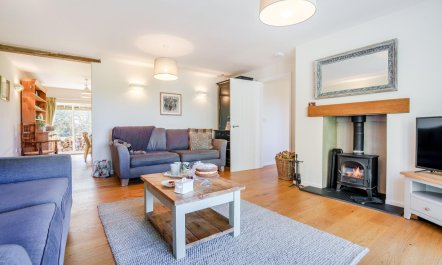 3 Bed in Staplecross