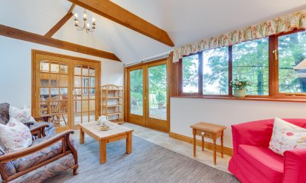 3 Bed in Hartfield 6