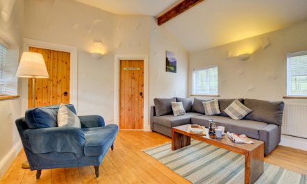 3 Bed in Llanrhychwyn 9