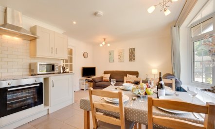 2 Bed in Looe 3