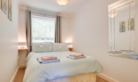 2 Bed in Looe 7