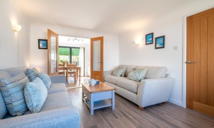 4 Bed in Croyde 1