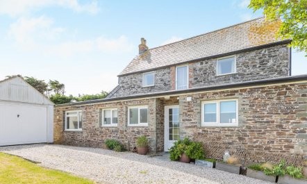 3 Bed in Padstow