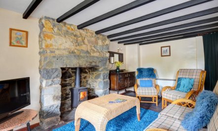 1 Bed in Blaenau Ffestiniog 1