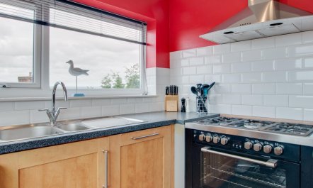 4 Bed in Appledore 9