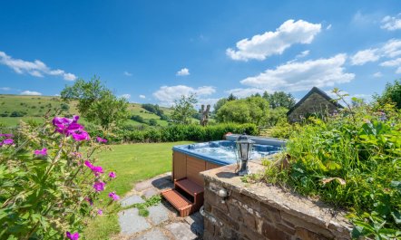 10 Bed in Brecon 2