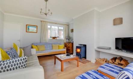 3 Bed in Burnham Deepdale 1