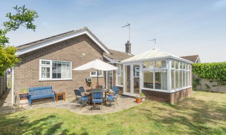 3 Bed in Burnham Deepdale 4