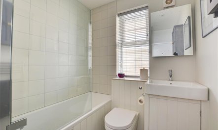 3 Bed in Burnham Deepdale 9