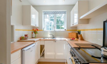3 Bed in Burnham Deepdale 2