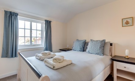 4 Bed in Southwold 7