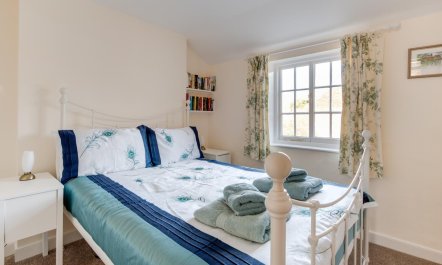4 Bed in Southwold 8