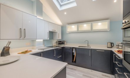 4 Bed in Kingswear 9
