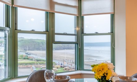 2 Bed in Broad Haven 1