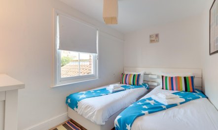 4 Bed in Southwold 9