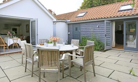 4 Bed in Walberswick 2