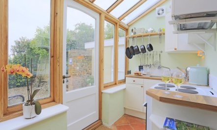 1 Bed in Wickham Market 2