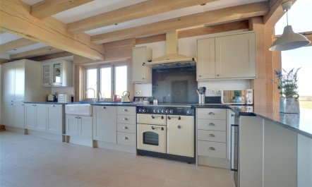 6 Bed in Tenterden 7