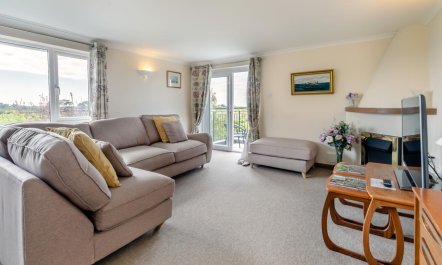 2 Bed in Padstow 1