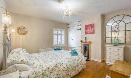 1 Bed in Woodbridge 3