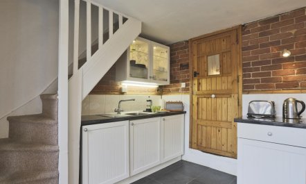 1 Bed in Woodbridge 7