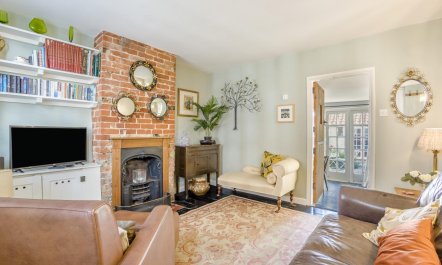 1 Bed in Woodbridge 1