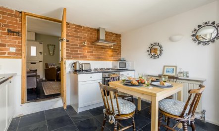 1 Bed in Woodbridge 7