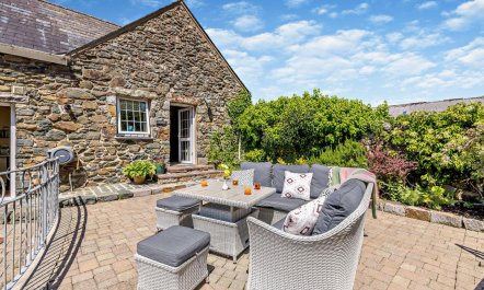 7 Bed in Pwllheli 0