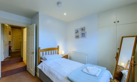 3 Bed in Whitby 9