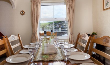 3 Bed in Dartmouth 5