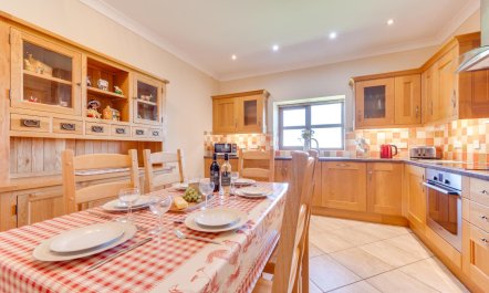 3 Bed in Aberystwyth 2