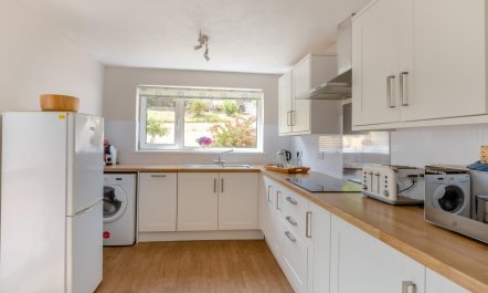 3 Bed in Broadsands, Paignton 6