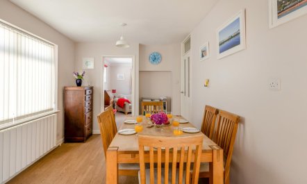 3 Bed in Broadsands, Paignton 7