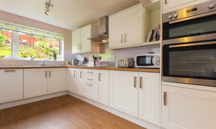 3 Bed in Broadsands, Paignton 8