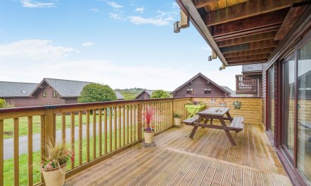 4 Bed in St Columb 6