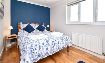2 Bed in Newport 3