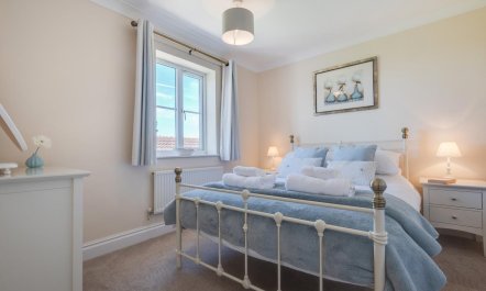 3 Bed in Trimingham 9