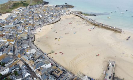 2 Bed in St. Ives 2
