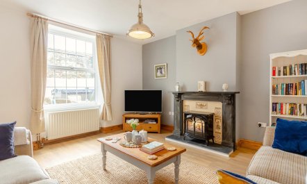 3 Bed in Hartland 4