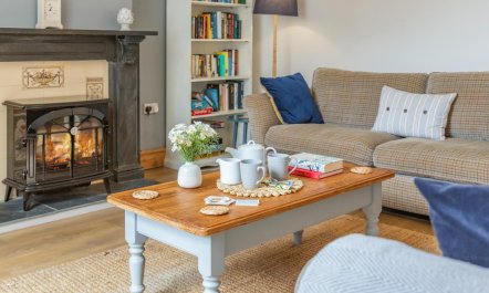 3 Bed in Hartland 6