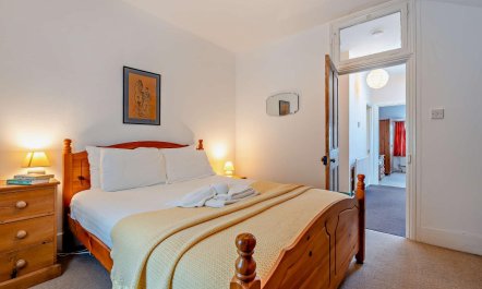2 Bed in Brighton & Hove 3