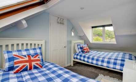 2 Bed in Whitby 4