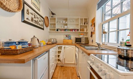 2 Bed in Whitby 2