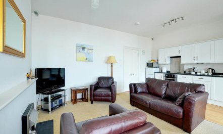 1 Bed in Looe 2