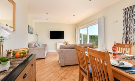 2 Bed in Abersoch 2