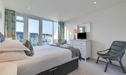3 Bed in Newquay 8