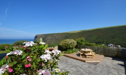 2 Bed in Crackington Haven 1