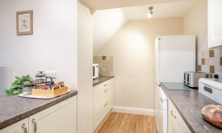 2 Bed in Cowling 8