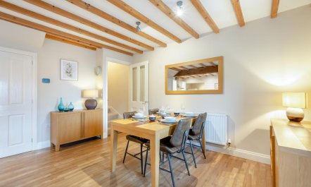 2 Bed in Cowling 2